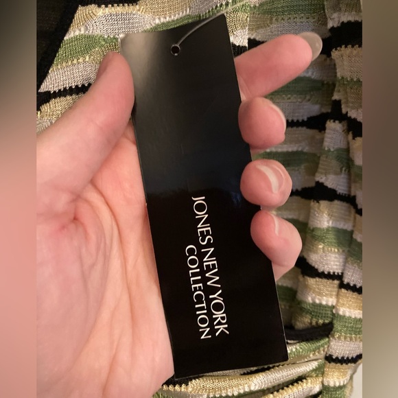 NWT Jones New York Gatsby Faux Wrap Top - Picture 5 of 6